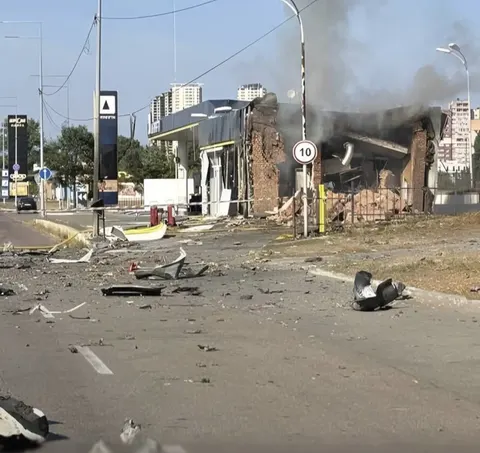 АЗС підключать до даних про рух російських дронів у реальному часі