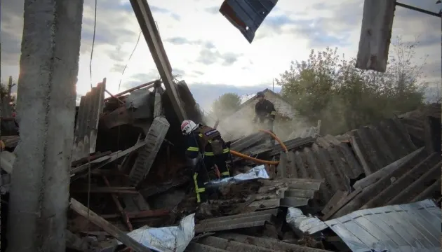 Атака дронів на Чернігівщині: зруйновано склад агропідприємства в Борзні