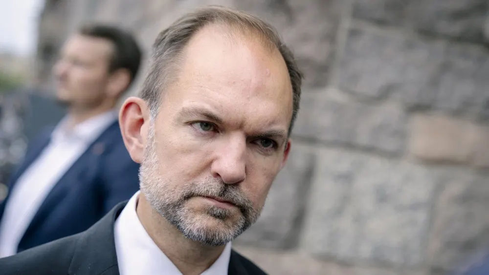 Біля будинку міністра оборони Данії знайшли дрон: поліція каже про хобі-БпЛА