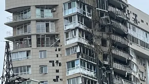 Дрони атакували Перм: є загиблий та поранені, поблизу — великий НПЗ