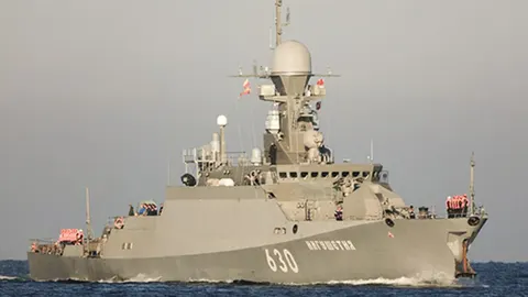 Супутникові знімки показали пошкодження кораблів ЧФ РФ у Новоросійську