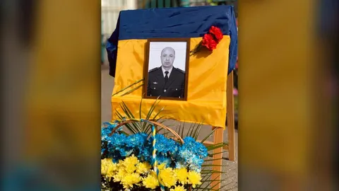 На Сумщині попрощалися з рятувальником, який загинув під час атаки дронів