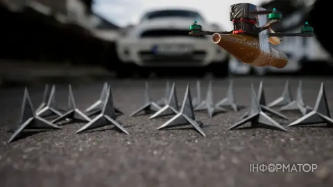 Нова тактика РФ: шипи на дорогах можуть бути пасткою для водіїв під ударами дронів