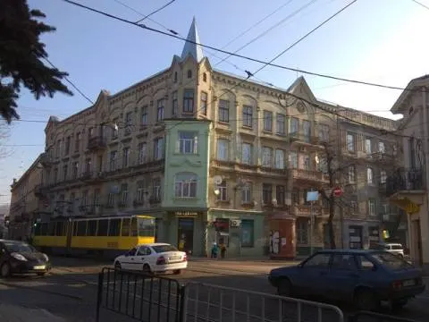 Росія випустила по Україні 122 ракети та дрони: ППО збила 96 цілей