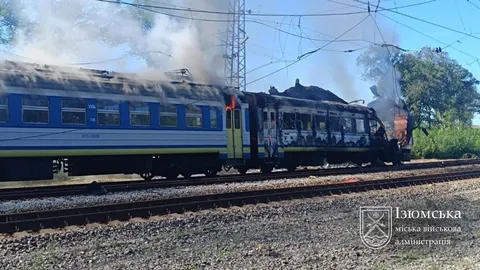 Російський «Шахед» влучив у потяг «Харків – Ізюм»: шестеро постраждалих