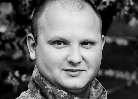 У Черкасах попрощалися з кулеметником, який загинув від дрона-камікадзе на Донеччині