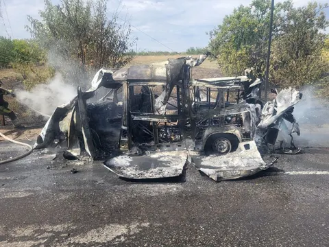 Дрон атакував "швидку" на Донеччині: загинув медик, двоє поранених