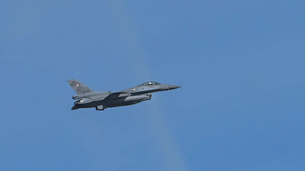 Румунія вдруге за дві ночі піднімала F-16 через ціль біля кордону