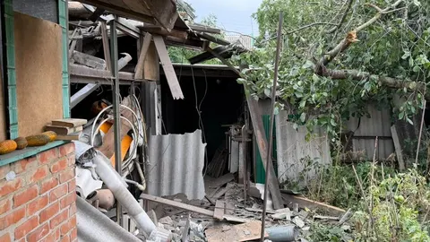 Слов'янськ під ударами РСЗВ і дронів: двоє поранених, зруйновано ресторан
