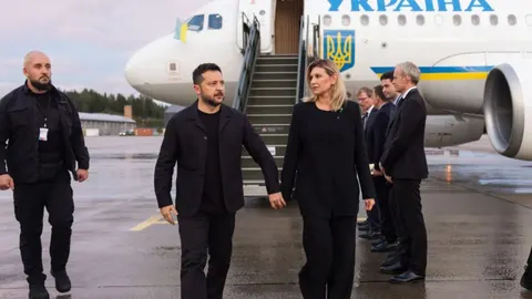 Молдова закрила небо через російські дрони: виліт Зеленського затримали