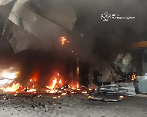 Удар дронів по Житомирщині: двоє загиблих у Звягелі