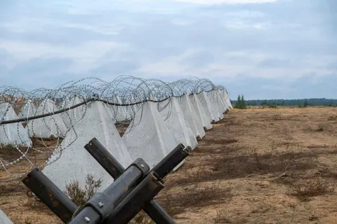 1673-й день війни: ЗСУ звільнили Западне, удар по ТЦ у Запоріжжі, атаки БПЛА на Ростовщині