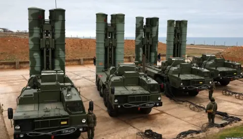 ГУР показало 3D-модель ракети РМ-48У, яку РФ збирає зі списаних частин С-400