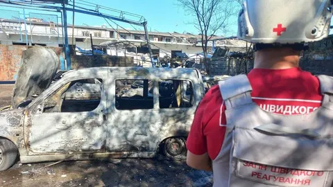 УЧХ ліквідовує наслідки атаки БпЛА у Запоріжжі: семеро поранених