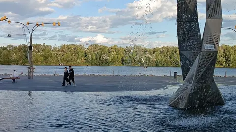 Атака дронів на Дніпропетровщину: ППО збила 10 цілей, поранено жінку