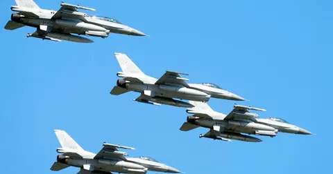 Польща підняла винищувачі через нічну атаку РФ на Україну