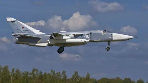 Сили оборони уразили російський літак і техніку в Криму
