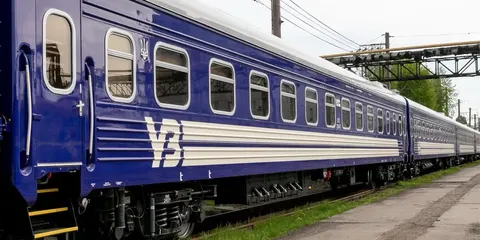 Російський дрон атакував приміський поїзд на Миколаївщині
