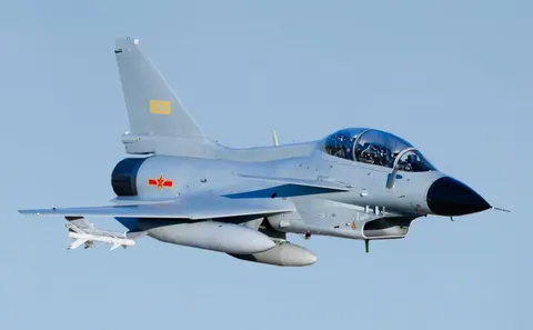 Узбекистан отримав перші китайські винищувачі J-10CE