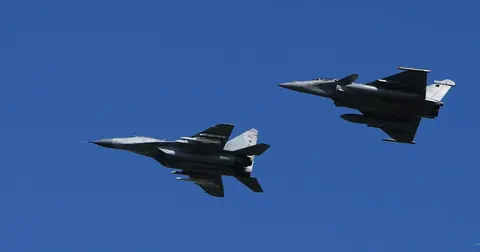 Генштаб підтвердив знищення МіГ-29 і Ка-27 на аеродромах РФ