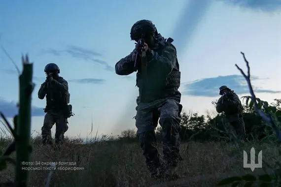 Доба на фронті: 208 боєзіткнень, ударні дрони та підготовка нових пакетів ППО