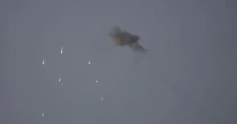 Атака БпЛА на Хмельниччину: пожежа на підприємстві, постраждалих немає