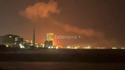 Дрони атакували порт у Махачкалі: вибухи та пожежі в місті