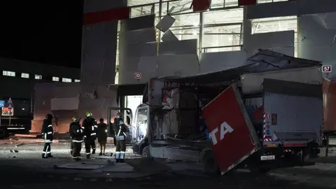 Реактивний дрон влучив у відділення логістичної компанії на Одещині: двоє поранених