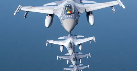 Українські F-16 виконують бойові вильоти без ракет через дефіцит