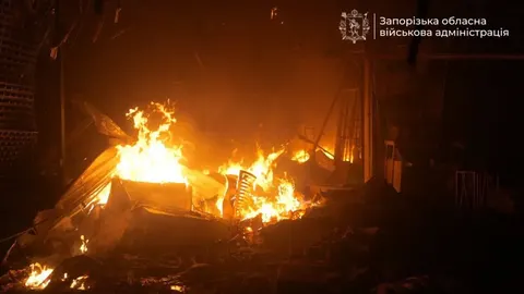 Російські дрони вночі атакували Запоріжжя: горів торговельний центр