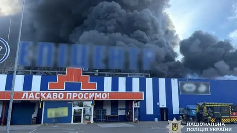 Росіяни атакували дроном «Епіцентр» у Прилуках