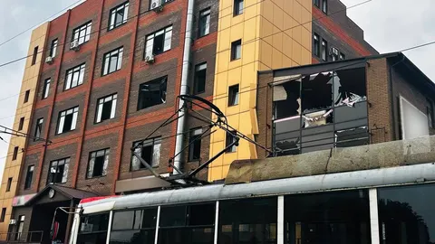 Нічна дронова атака на Запоріжжя: є загиблий та поранені, пошкоджені ринок і хостел