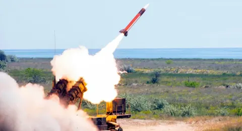 США місяць розглядали дозвіл на передачу Україні 10 ракет Patriot від Німеччини