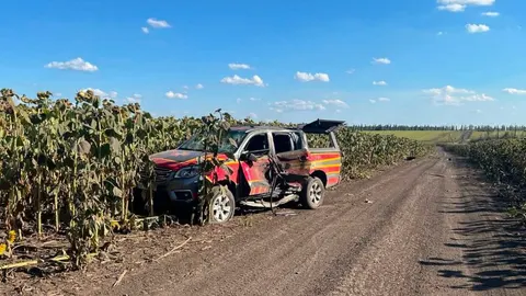 На Харківщині FPV-дрон атакував автівку рятувальників: є поранені