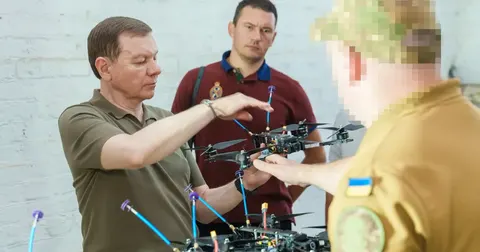 Нацгвардійці 40-го полку отримали 100 FPV-дронів та стінги