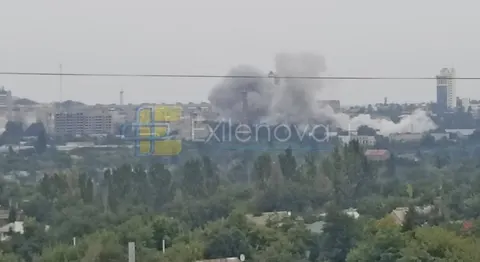Донецьк зазнав щільної ракетної атаки: близько десяти вибухів