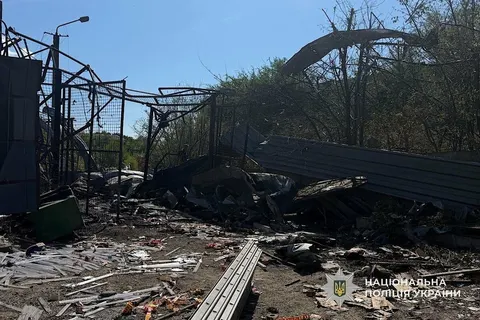 Удар по «Новій пошті» в Дніпрі: знищені депо та відділення, є загиблий