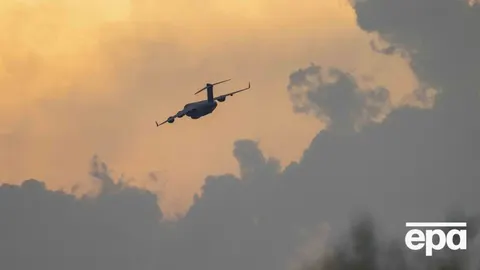 Глава ЦРУ Реткліфф покинув Москву: літак вилетів до Риги