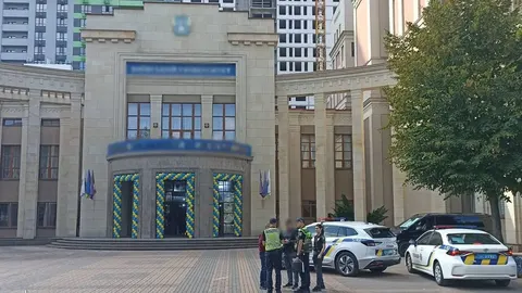 Посвята в студенти під час атаки дронів: поліція розслідує інцидент у Києві