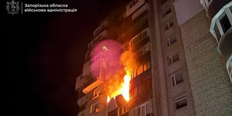 Росія атакує Україну дронами: пожежа у Запоріжжі, вибухи у Харкові
