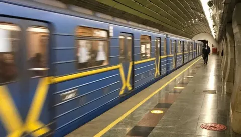 У Києві тестують рух метро зеленою гілкою під час загрози дронів
