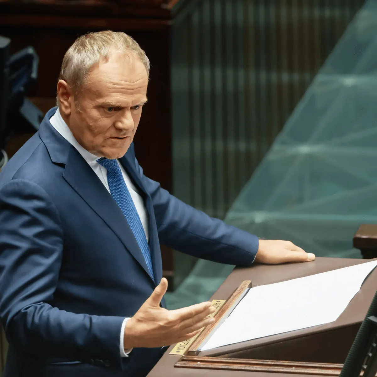 Туск: розвідка бачить підготовку РФ до гібридних ударів по країнах, що підтримують Україну