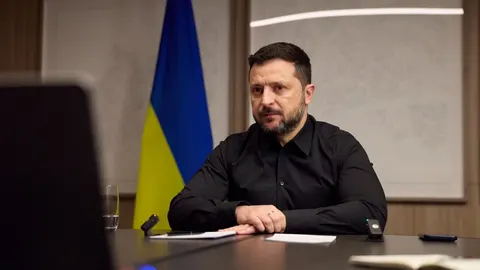 Зеленський: Росія двічі намагалася атакувати його літак