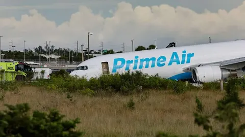 У Маямі вантажний літак Amazon вийшов за межі смуги: п'ятеро загиблих