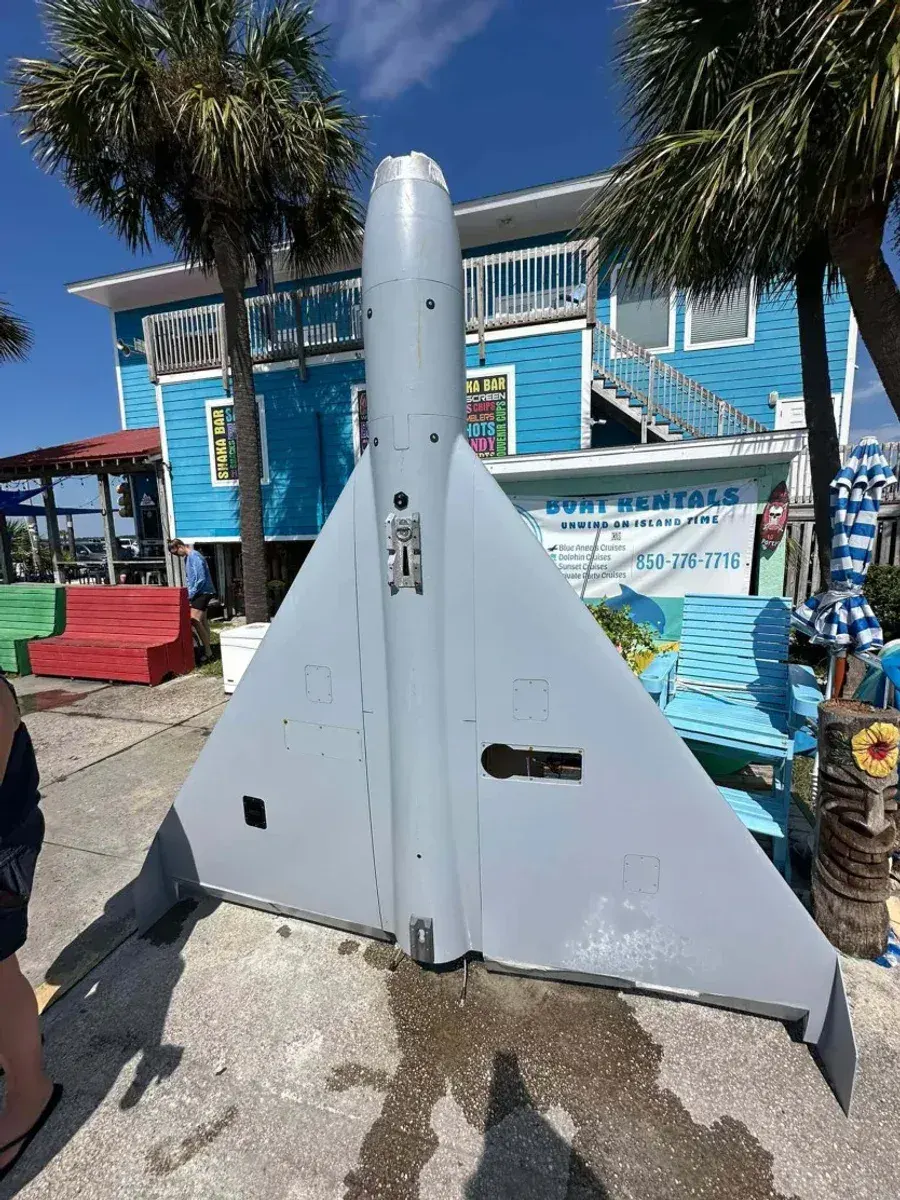 Біля бази Еглін рибалки виловили з моря американський дрон LUCAS