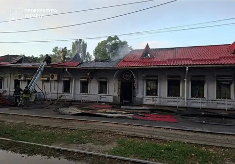 Атака дронів на Запоріжжя: пошкоджено кафе, автомийку та житлові будинки
