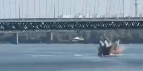 Дрон РФ упав за кілька метрів від Подільського мосту у Києві