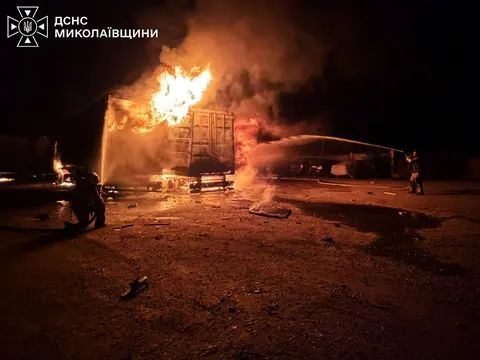 Росіяни двічі атакували FPV-дронами громади на Миколаївщині