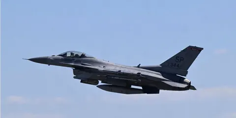 Румунські F-16 знищили морський дрон біля Констанци
