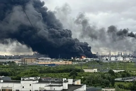 Українські дрони уразили понад половину НПЗ Росії – аналітик